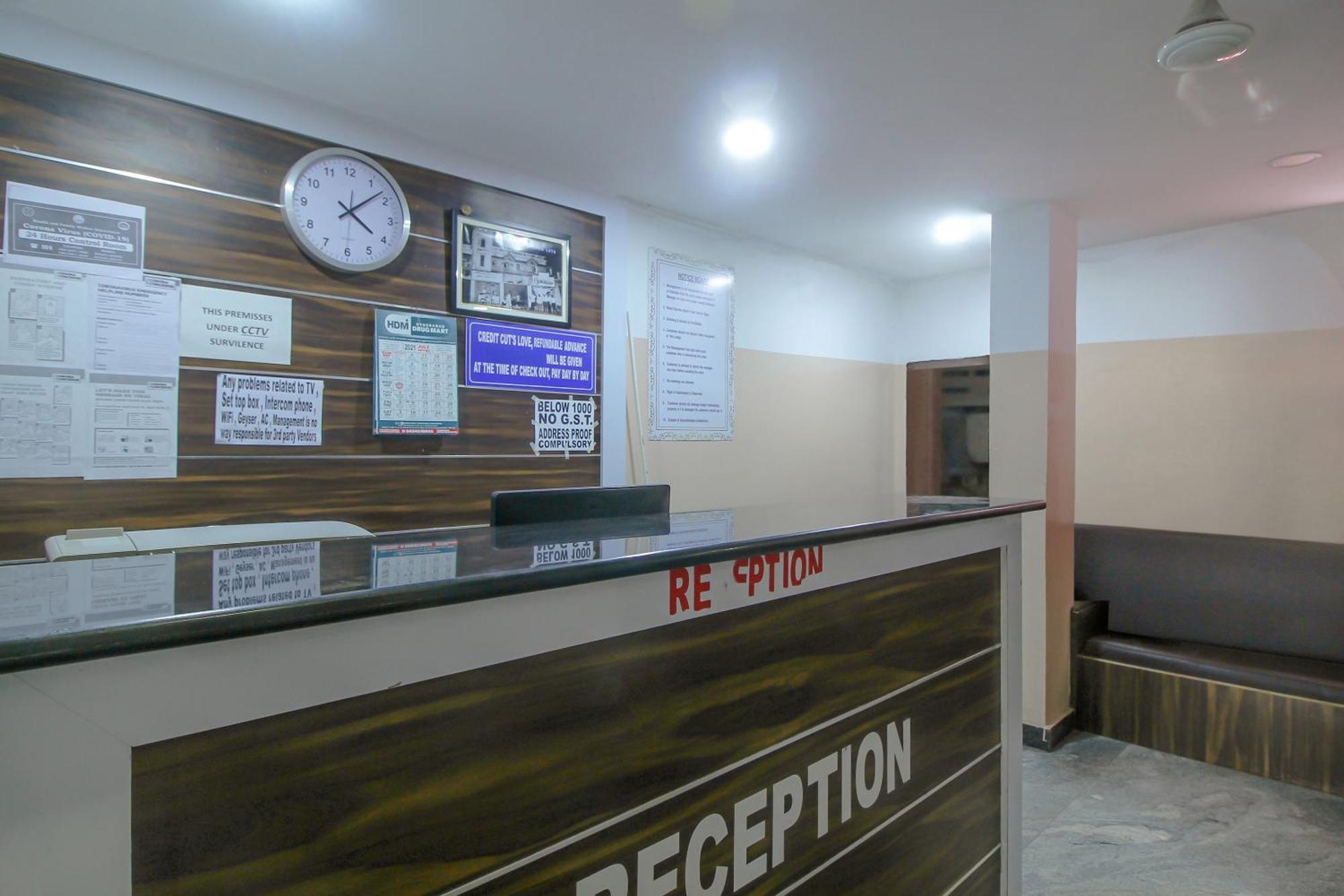 Spot On 81775 Mohit Gokul Lodge New Luxury Room'S Near Secunderabad Railway Station Lalaguda Luaran gambar