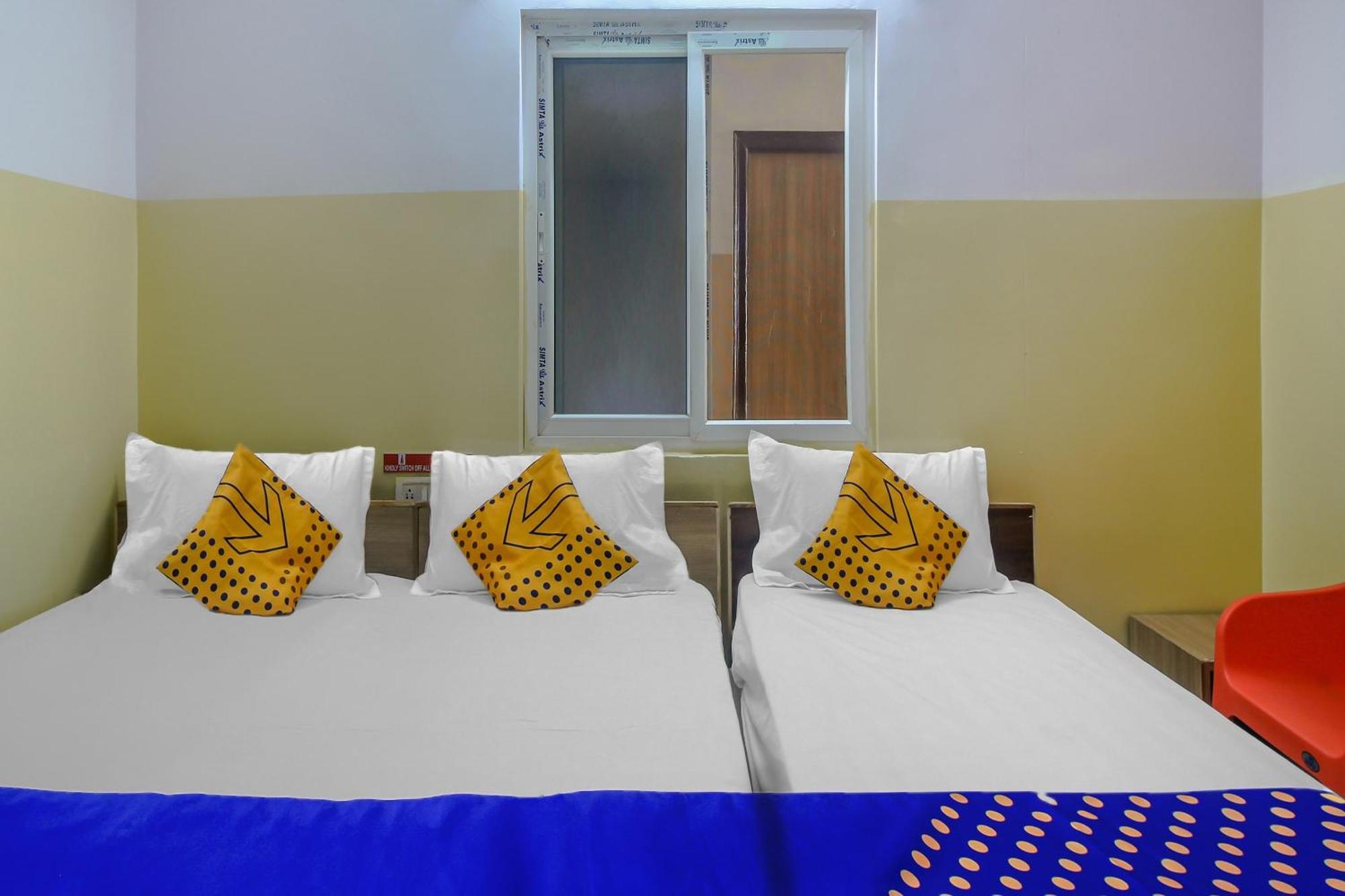 Spot On 81775 Mohit Gokul Lodge New Luxury Room'S Near Secunderabad Railway Station Lalaguda Luaran gambar