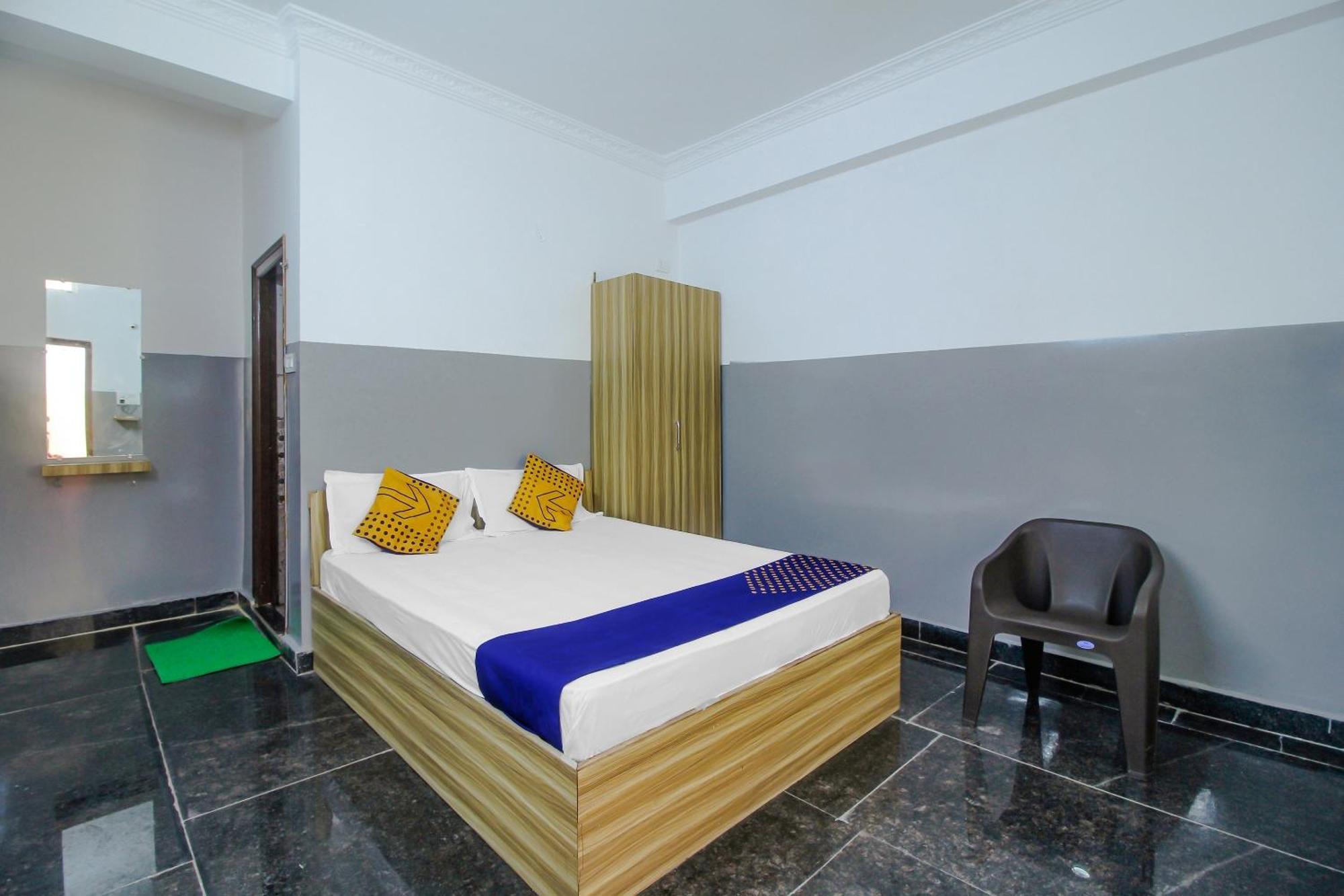 Spot On 81775 Mohit Gokul Lodge New Luxury Room'S Near Secunderabad Railway Station Lalaguda Luaran gambar