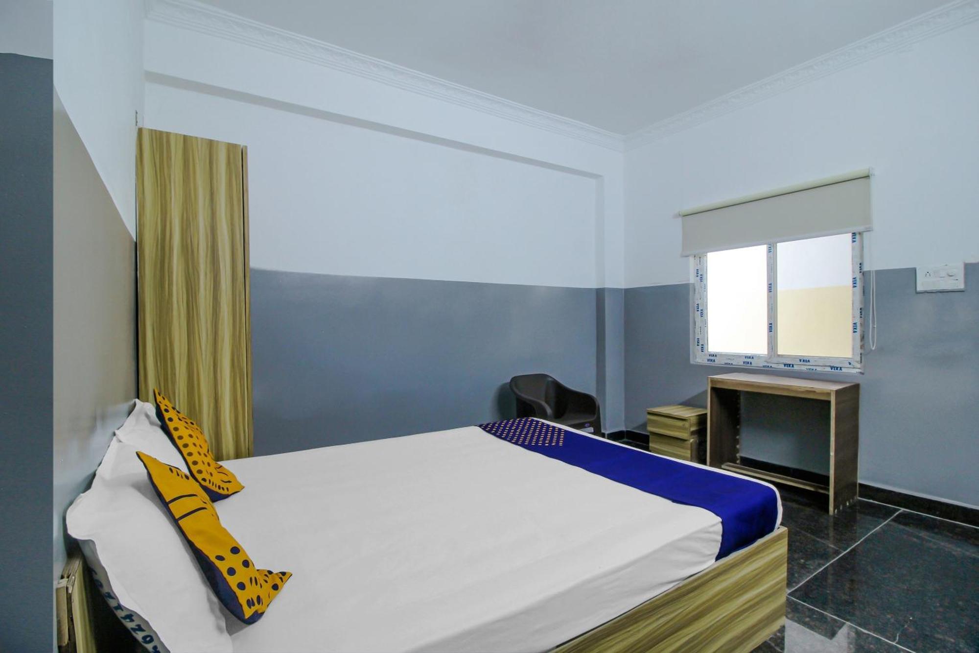 Spot On 81775 Mohit Gokul Lodge New Luxury Room'S Near Secunderabad Railway Station Lalaguda Luaran gambar